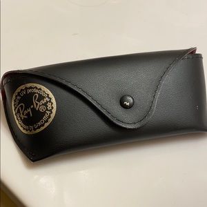 Ray Bans Case❤️🖤❤️🖤